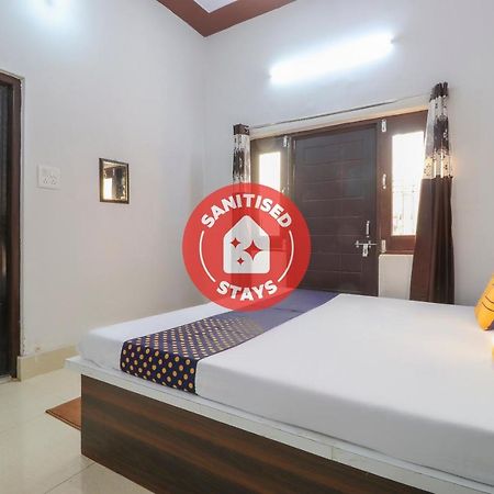 SPOT ON 75178 Hotel Arman Roorkee Buitenkant foto