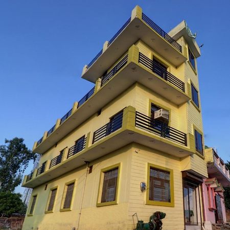 SPOT ON 75178 Hotel Arman Roorkee Buitenkant foto
